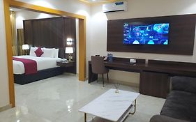 Executive Hotel And Suites